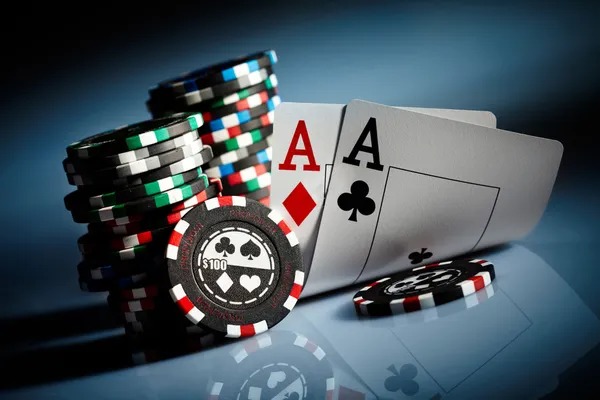 pc777 Singapore Pools sportsbook interface showing live football and motorsport markets
